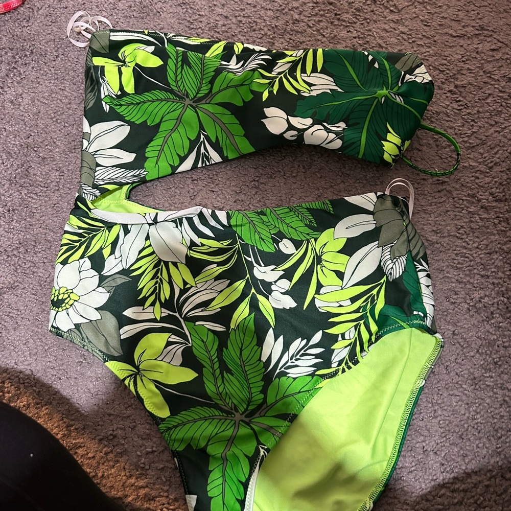Aerie Green Leaf Print One Piece Swimsuit